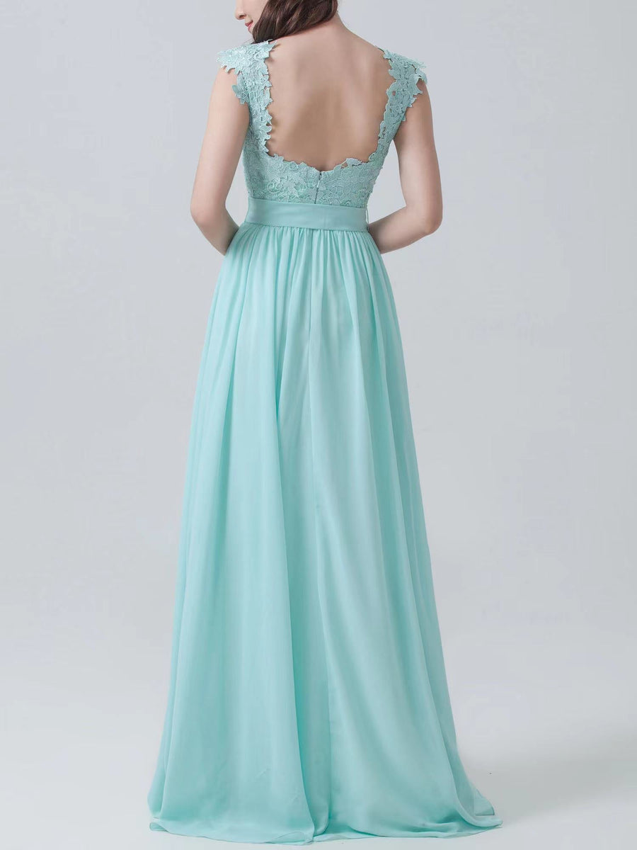Lace V-Neck Sleeveless Bridesmaid Dress| Plus Size | 60+ Colors